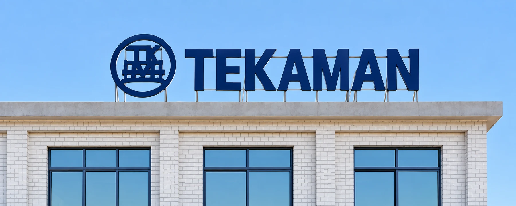 TEKAMAN 门头与建筑立面